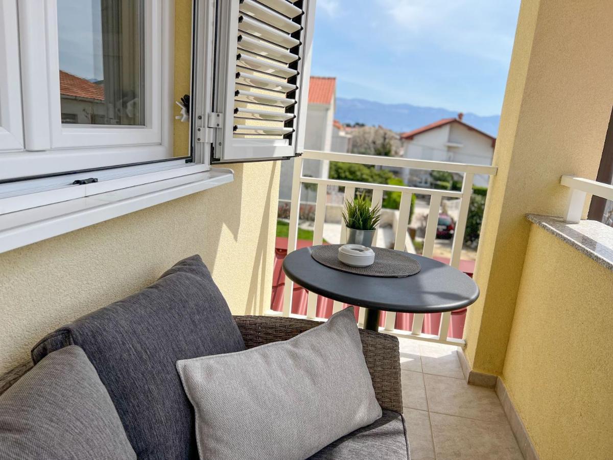 Apartment Baska Mit Poolarea - Krk, Kroatien Экстерьер фото