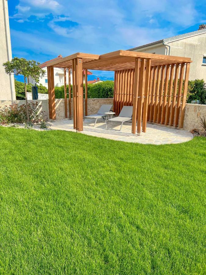 Apartment Baska Mit Poolarea - Krk, Kroatien Экстерьер фото