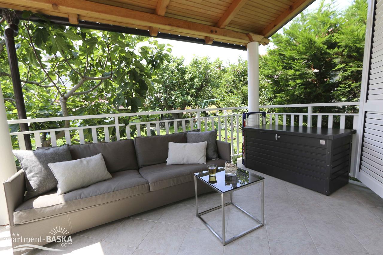 Apartment Baska Mit Poolarea - Krk, Kroatien Экстерьер фото